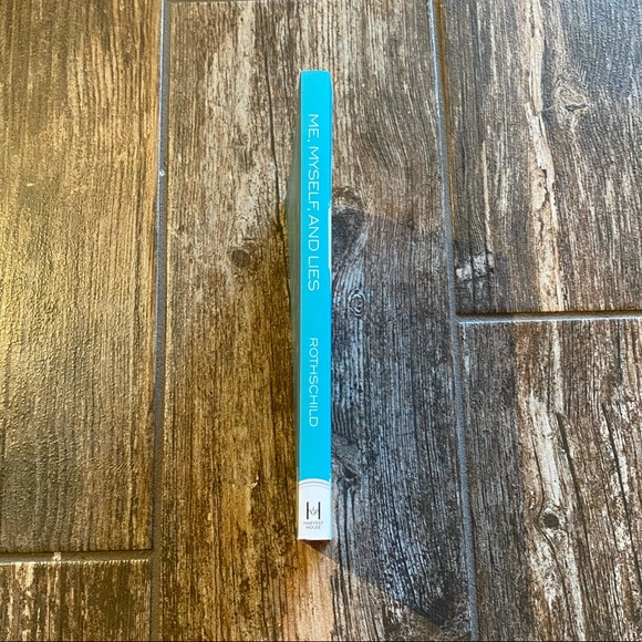 𝙼𝚎, 𝚖𝚢𝚜𝚎𝚕𝚏 & 𝚕𝚒𝚎𝚜 - Picture 3 of 3